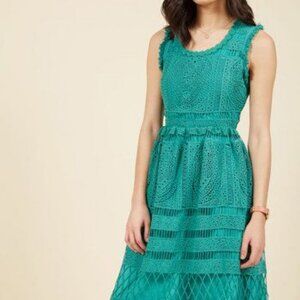 Modcloth Geode Esteemed Elegance lace crochet dress sz Medium Jade green teal